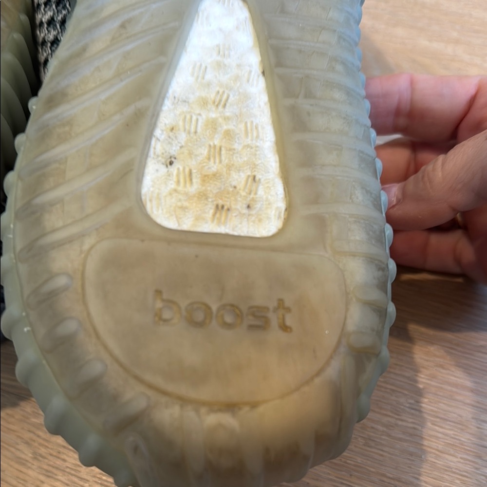 Men's Adidas Yeezy Boost 350 - Picture 5 of 5